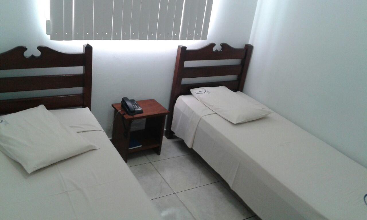 Hotel Ceolatto Av Julio Campos Várzea Grande Exteriör bild